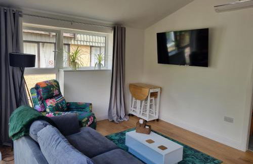 Private and Peaceful Space With Free Parking - Foto 3