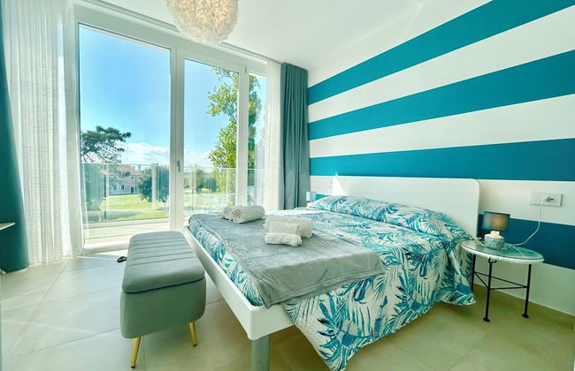 Golden Hour Retreat Lagoon View Villa With Pool - Photo 2