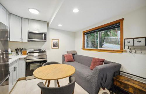 Your Lazy Bear Destination - You're Right In The Thick Of It! Book It Now, Reach Out With Questions! - Foto 19