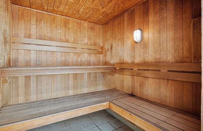 Broadwater Resort Como - Photo 33