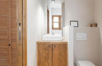 Beautiful villa and pool with sea view - Foto 52