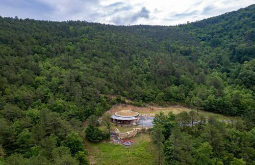 Secluded LUX Bunker Hot Tub, Views & Trails - Foto 15