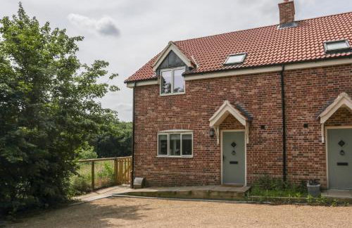 8 Iris Cottage 4-BR Coastal Home in Suffolk - Foto 45