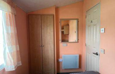 Light and Airy 2 Bedroom Mobile Home - Foto 9