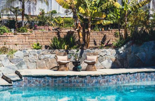 Resort style back yard heated pool and spa - Foto 67