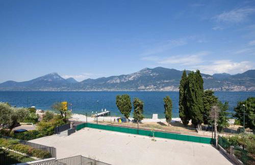 Modern Apartment with Lake View - Foto 10