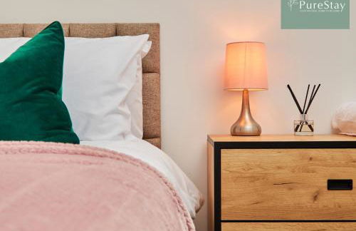 Stylish 5-bedroom Manchester Retreat Sleeps 9 by PureStay - Foto 34