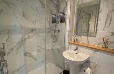 Liming Lodge - Lakeside Home in the Cotswolds - Foto 13