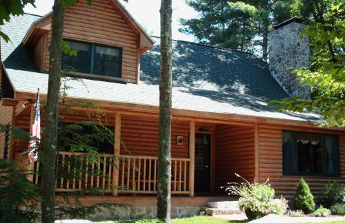 Upscale Fryeburg Cabin Hot Tub and Billiards Table! - Foto 22