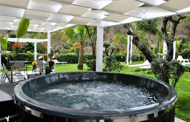 Villa Giselda With Private Pool and Outdoor Whirpool - Photo 29