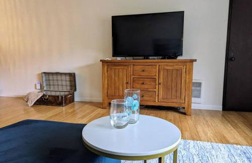 Stay by the Bay - Photo 6