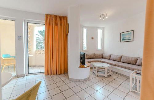 R2 Maryvent Beach Apartaments - Photo 44