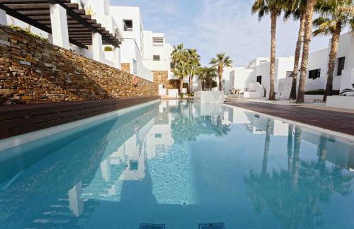 SPECTACULAR APRT. IN FRONT OF THE SEA - Foto 5