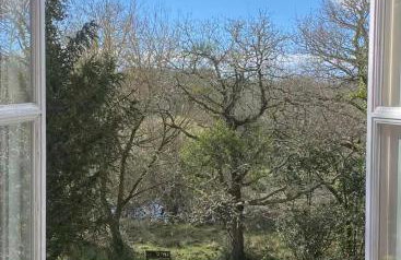 Spout House Studio - Photo 16