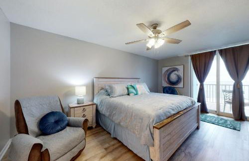 Romar Tower Beachfront Condos - Foto 88