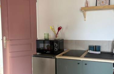 Studio Pop-25m2-Neuf et coloré - WiFi-Netflix - Foto 7