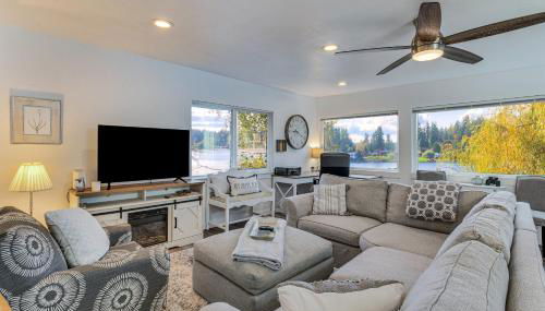 Lakefront Home 3 Mi to Joint Base Lewis-McChord - Foto 2