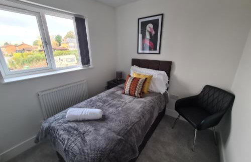 SAV 5 bedroom Executive detached house in Leiceste - Photo 31