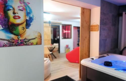 Gîtes déco pop et chaleureuse avec jacuzzi, sauna, piece coquine - Foto 32