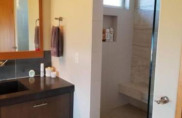 The Seaside Getaway - Photo 13