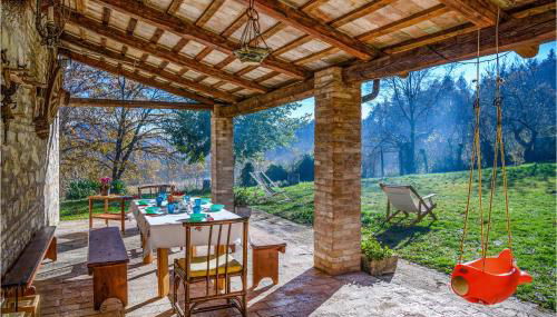 4 Bedroom Beautiful Home In Acqualagna - Foto 2
