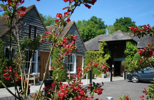 Tonge Barn - Photo 2