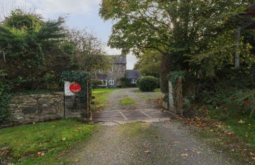 Corner Cottage - Photo 3