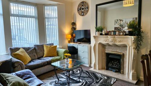 4 bed rooms 5 double beds holidays house near train station - Foto 5