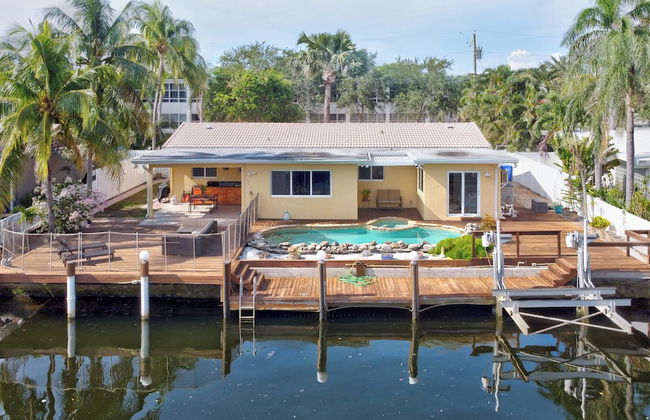 Waterfront Villa Private Pool! - Foto 48