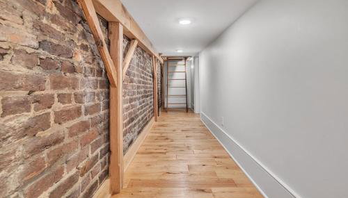 Moore on Main - Foto 5