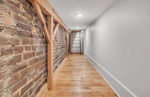 Moore on Main - Foto 5