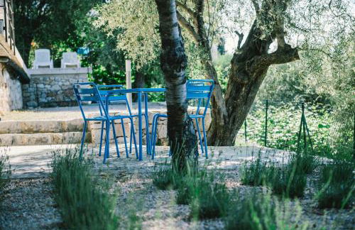 villa provençale en pierre avec vue sur la mer, piscine et jacuzzi - Foto 45