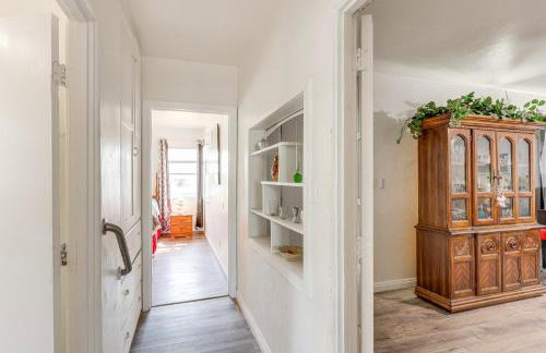 High Walkability! Extended Stay in Riverside - Foto 20