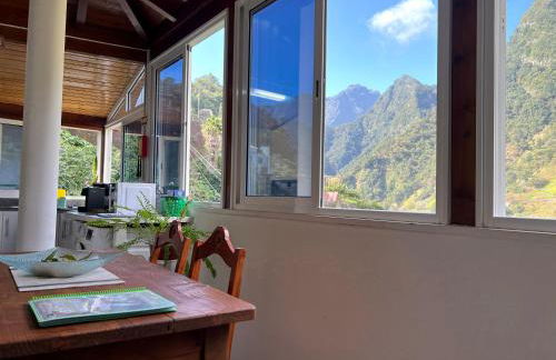 Green Valley Cruzinhas House with Fireplace & BBQ - Foto 12