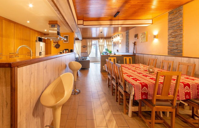 Expansive Holiday Home in Ardennes with Hot Tub - Photo 33