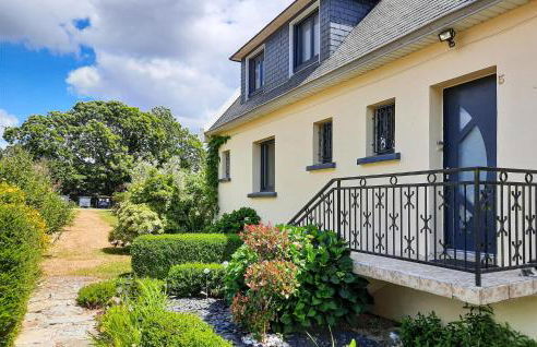 Gorgeous Apartment In Concarneau - Photo 10