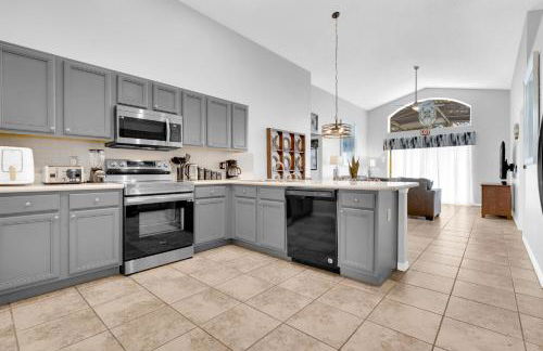 South Facing Pool with Spa and a Game Room in Prime Location Near Disney - Foto 6