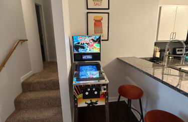 Downtown Indy 2BR - Stadium, Convention - Arcade Games - Skywalk - Foto 24