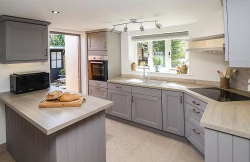 Woodbine Cottage - Photo 15