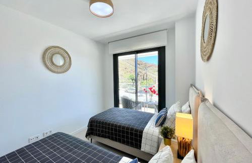 Beach Paradise 2 Bedrooms - Photo 24