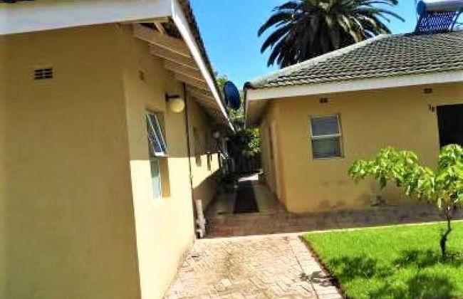 2 Bedroomed Apartment With En-suite and Kitchenette - 2067 - Foto 9