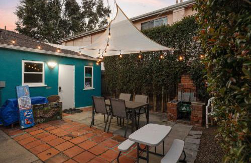 10 Min to the Beach Colorful Home Huge Yard - Foto 7