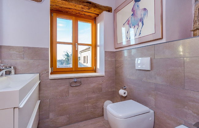 Beautiful Villa Consisting of two Houses With Private Pool, Near Pula and Beach - Foto 16