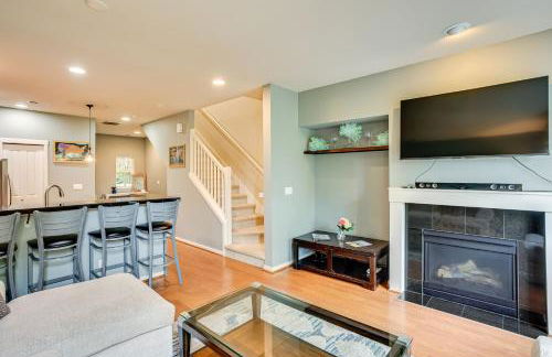 Walk to Local Shops and Eats! Quaint Issaquah Home - Foto 7