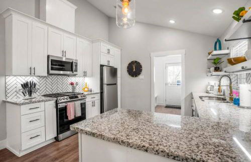 Pythagoras Place at East End Revitalized - Foto 8