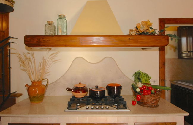 Agriturismo near Cortona with Spacious Garden & Swimming Pool - Foto 15