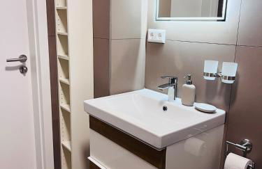 HARMONY "1" stylishes 4-Zimmer Apartment EG Terrasse Garten Parkplatz - Foto 14