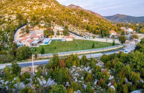 Torine - Capacious Holiday Home in Neorić with Heated Swimming Pool - Foto 47