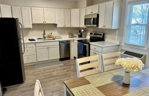 New updated Apt Half A Mile to Downtown Libertyville - Foto 3