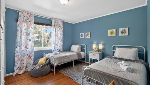 Relaxing 4 bedroom - Full Kitchen & Dining - BART - Foto 4